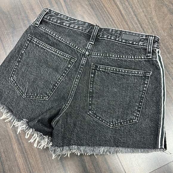 Abercrombie & Fitch Annie High Rise Short - Picture 5 of 5